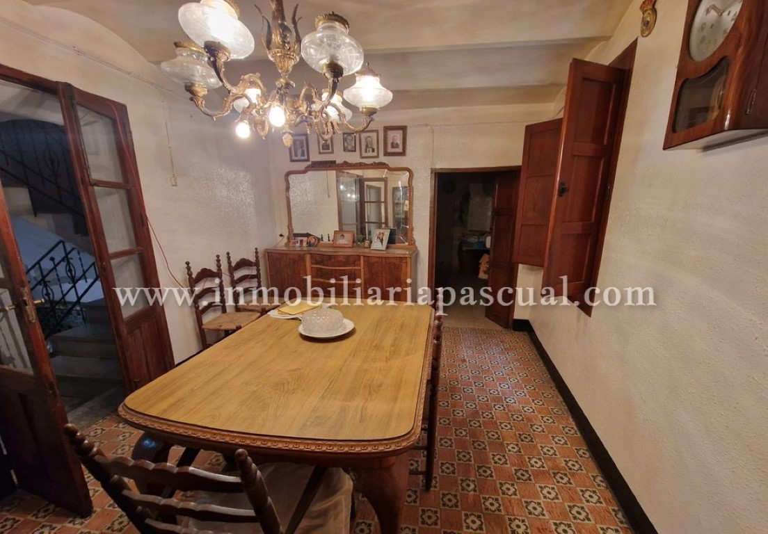 SE VENDE CASA UNIFAMILIAR EN COCENTAINA