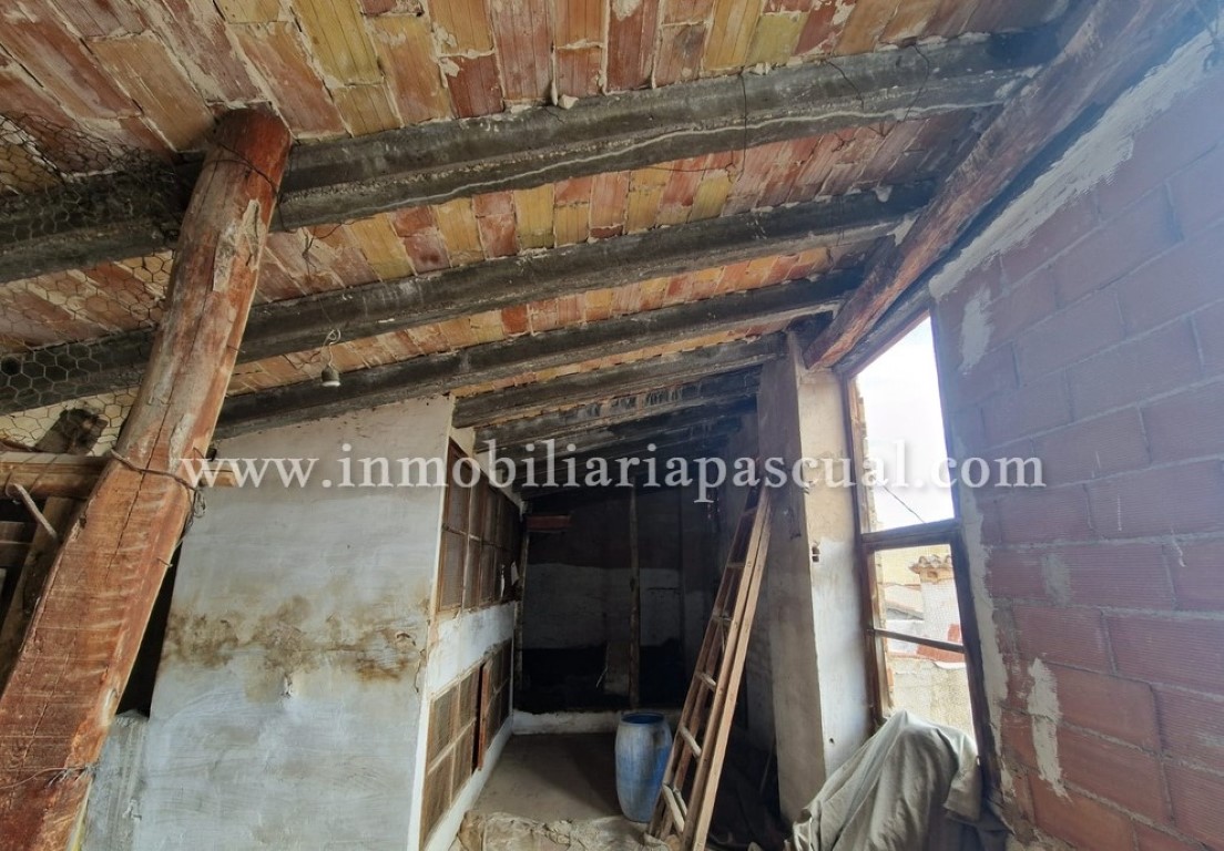 SE VENDE CASA UNIFAMILIAR EN COCENTAINA