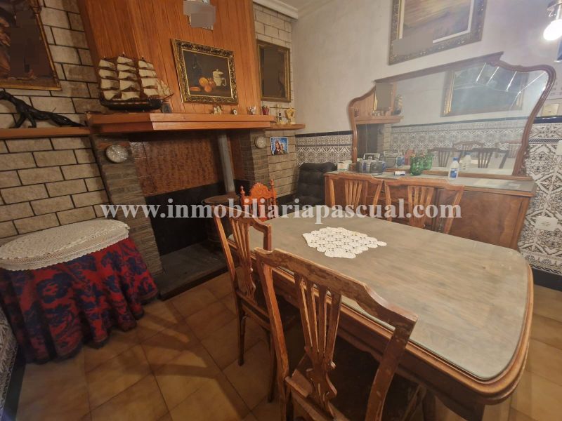 SELGES ENEBOLIG I BENIARRES