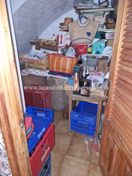 SELGES ENEBOLIG I BENIARRES