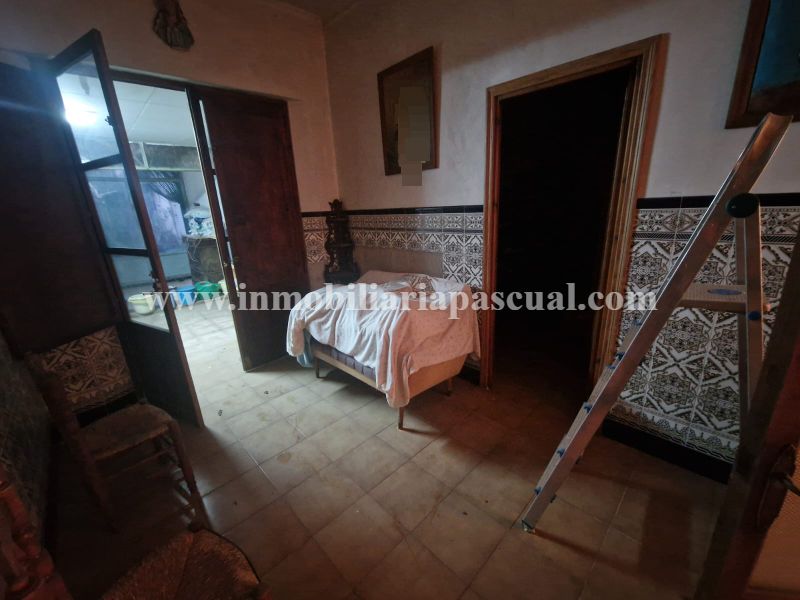SELGES ENEBOLIG I BENIARRES