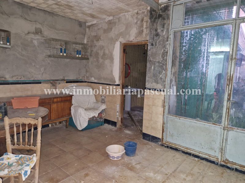 SELGES ENEBOLIG I BENIARRES