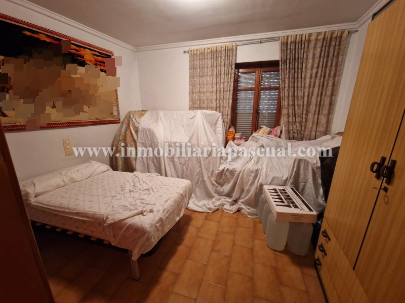 SE VENDE CASA UNIFAMILIAR EN MURO DE CALCOY 