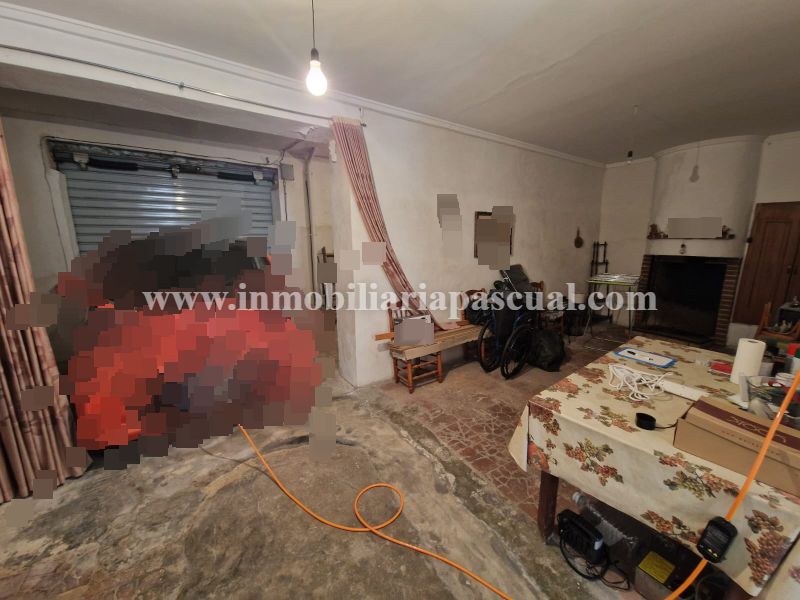 SE VENDE CASA UNIFAMILIAR EN MURO DE CALCOY 