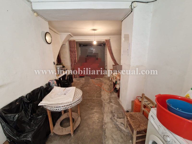 SE VENDE CASA UNIFAMILIAR EN MURO DE CALCOY 
