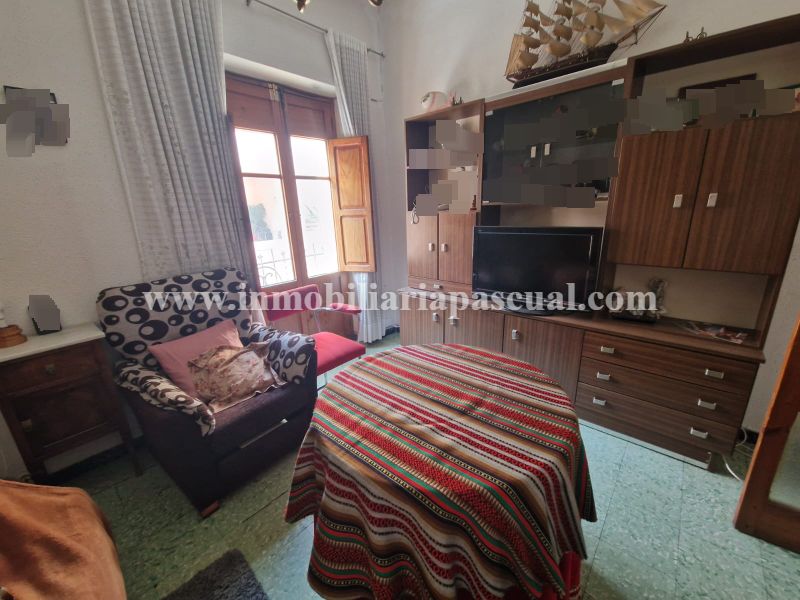 SE VENDE CASA UNIFAMILIAR EN MURO DE CALCOY 