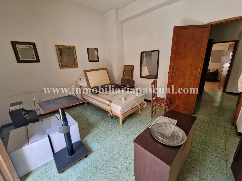 SE VENDE CASA UNIFAMILIAR EN MURO DE CALCOY 