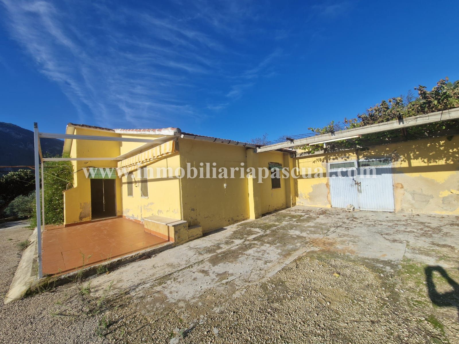 COUNTRY HOUSE FOR SALE IN MURO DE ALCOY