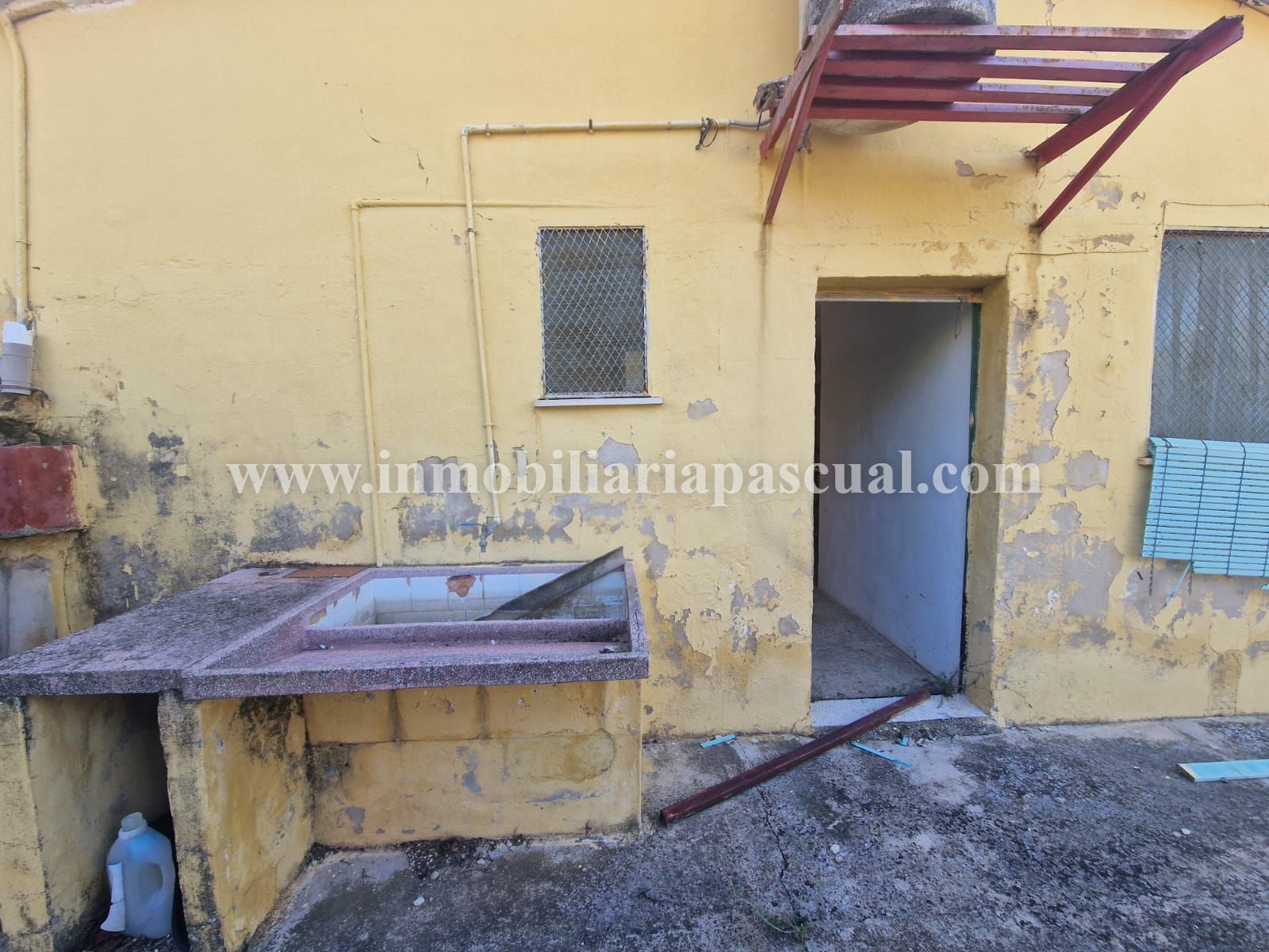 COUNTRY HOUSE FOR SALE IN MURO DE ALCOY