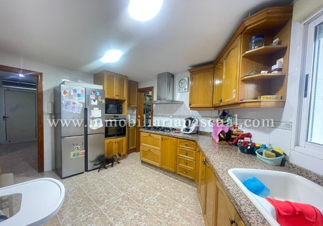 SEMI-DETACHED HOUSE FOR SALE IN BENIARRES