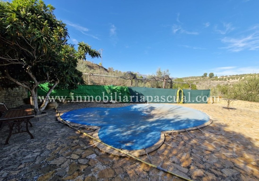 COUNTRY HOUSE FOR SALE IN COCENTAINA