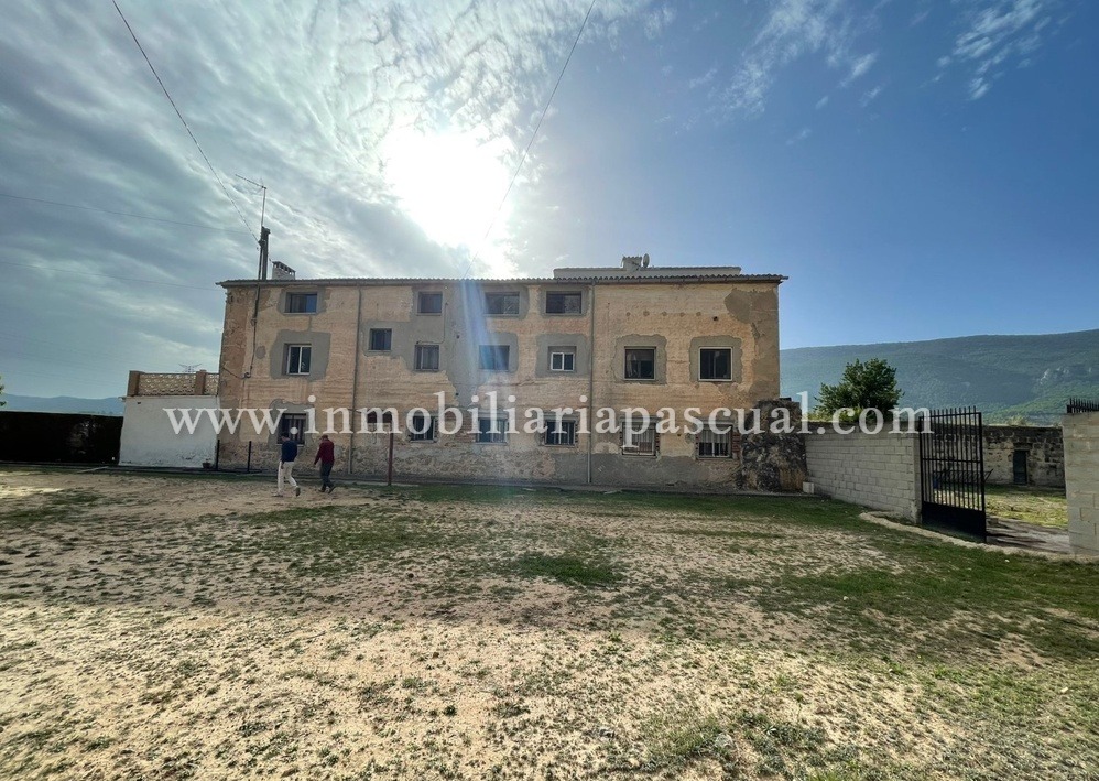 SE VENDE MASÍA EN ALCOY