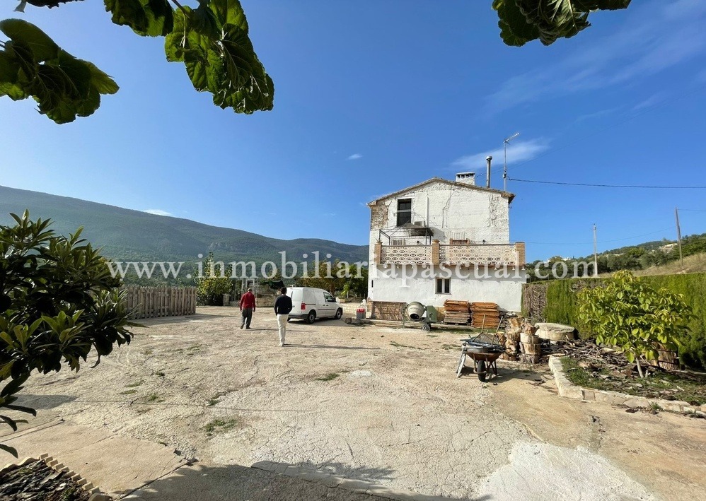 SE VENDE MASÍA EN ALCOY