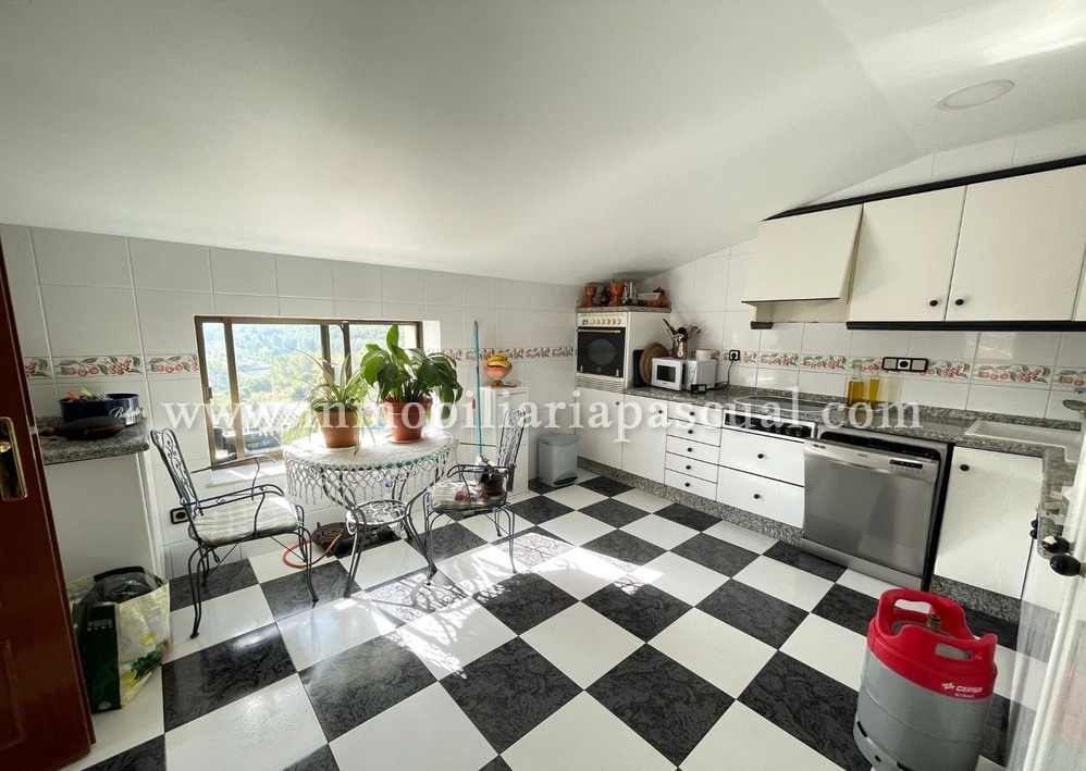 SE VENDE MASÍA EN ALCOY